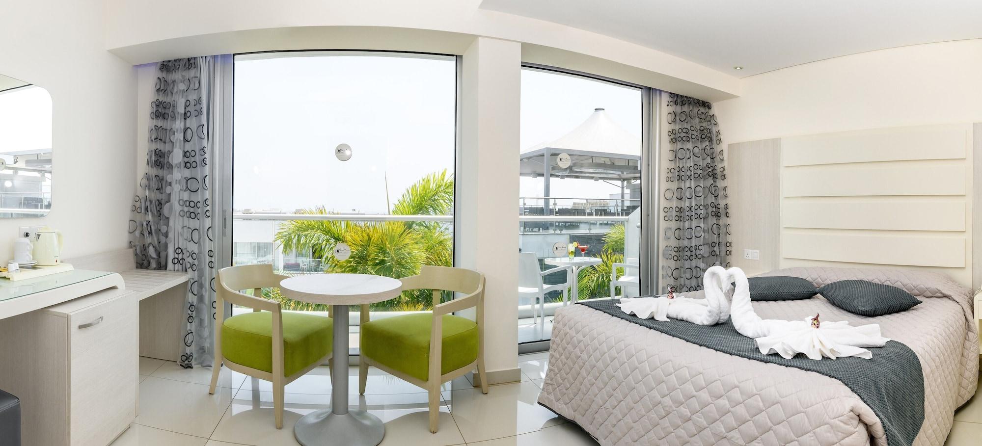 Tasia Maris Oasis Ayia Napa Exteriér fotografie