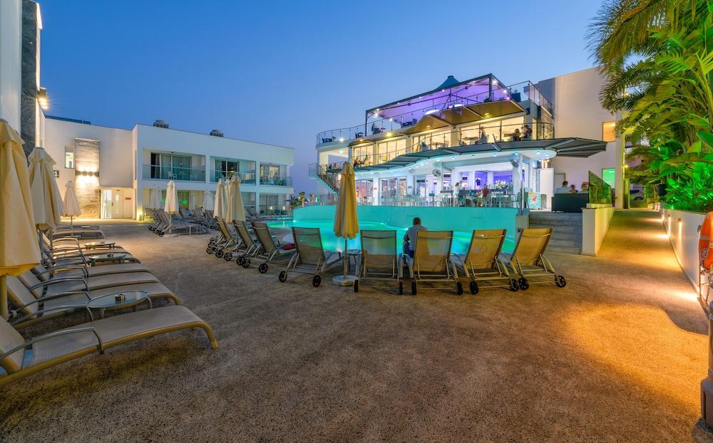 Tasia Maris Oasis Ayia Napa Exteriér fotografie